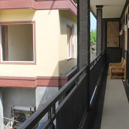 Sukawati Waterfall Guest House מראה חיצוני תמונה