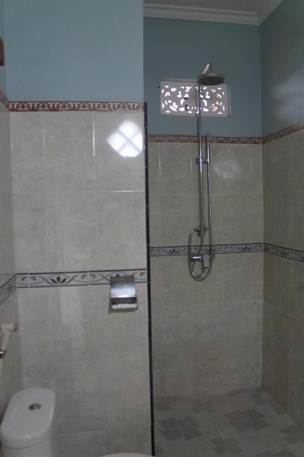 Sukawati Waterfall Guest House מראה חיצוני תמונה