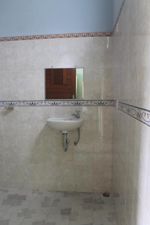 Sukawati Waterfall Guest House מראה חיצוני תמונה