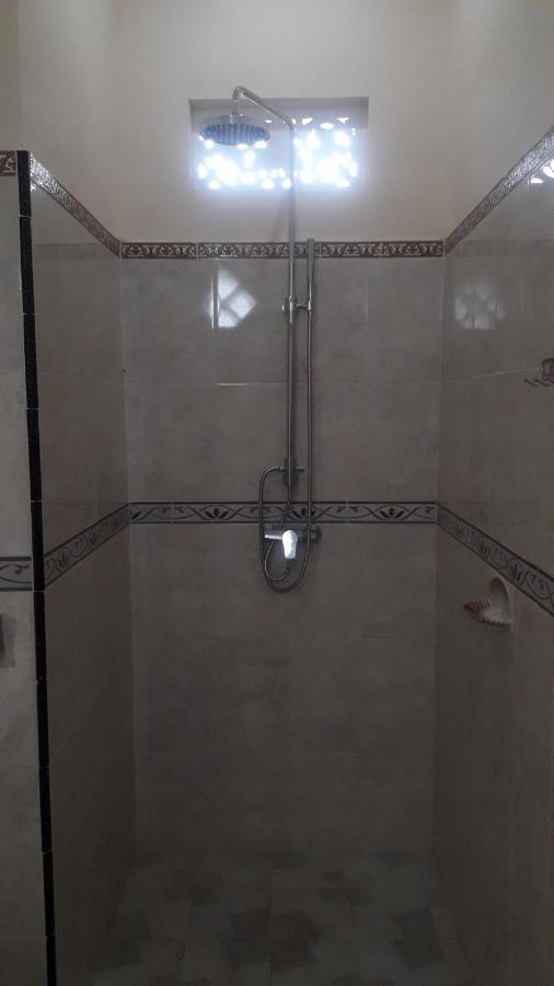 Sukawati Waterfall Guest House מראה חיצוני תמונה